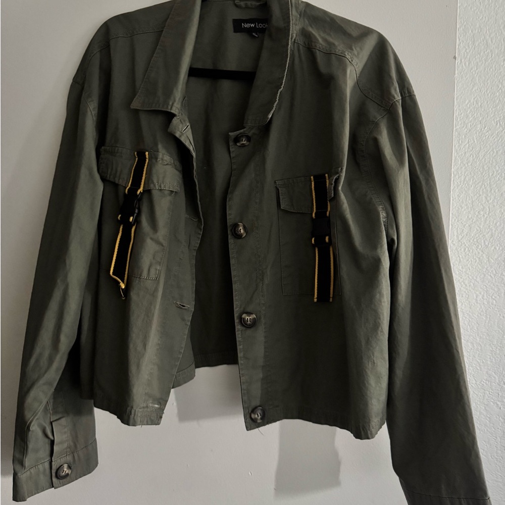 3X New Look Green Cropped Jacket with Black and Yellow Details